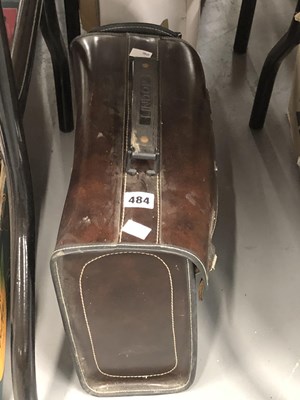 Lot 484 - A bagged set of bowls