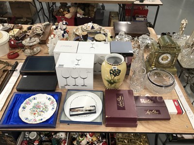 Lot 491 - An onyx cased mantle clock, boxed Bohemian...