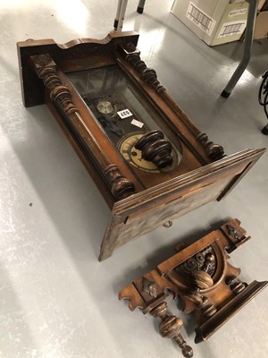 Lot 537 - A glazed mahogany cased Vienna regulator