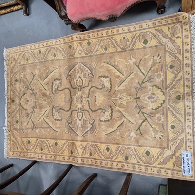 Lot 990 - An oriental rug of Oushak design 155 x 105cms