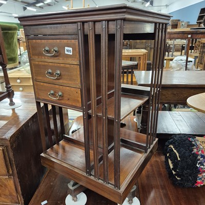 Lot 905 - A good quality Edwardian revolving bookcase. H...