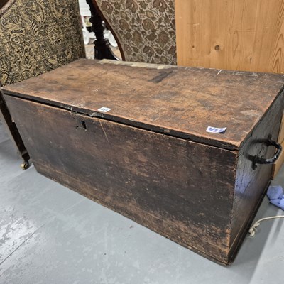 Lot 931 - A 19th century blanket box.