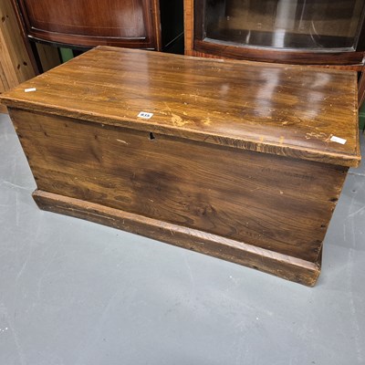 Lot 935 - An antique elm blanket box