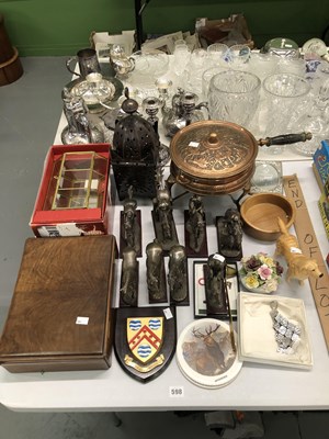 Lot 598 - Various cast horse racing figures, a copper...