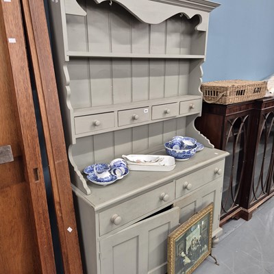 Lot 707 - A painted pine dresser