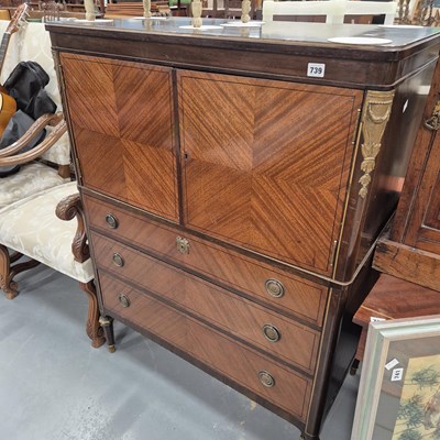 Lot 739 - A mahogany french style side cabinet