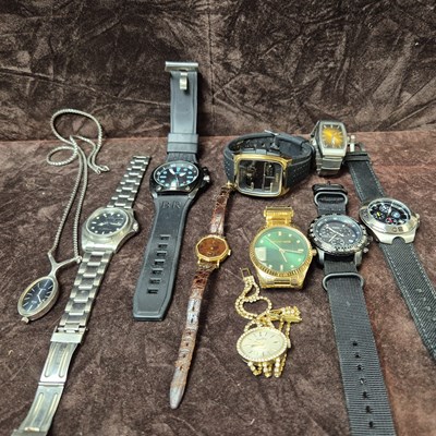 Lot 196 - A collection of wristwatches- Timex...