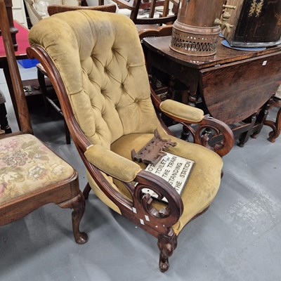 Lot 1203 - An esarly Victorian show frame armchair