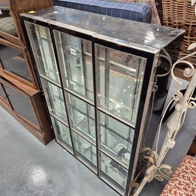 Lot 1213 - an illuminated glass door mirrored cabinet