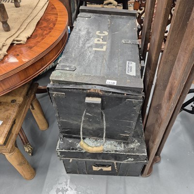 Lot 1228 - Two vintage trunks