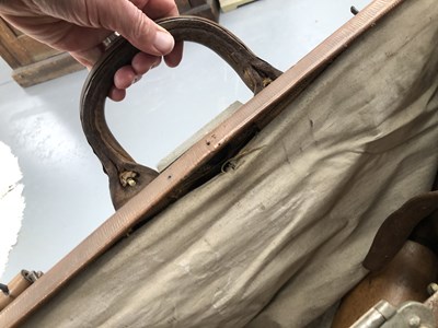 Lot 1089 - A large leather gladstone bag