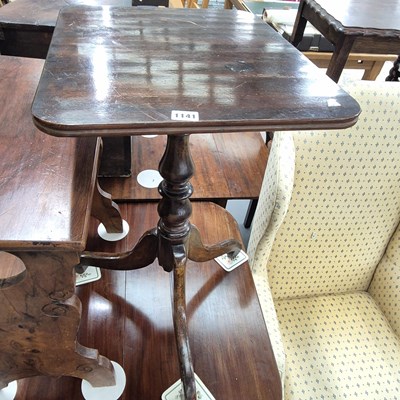 Lot 1141 - An early 19th century mahogany tripod table...