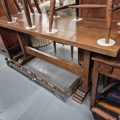 Lot 1153 - A modern oak refectory table H 78 W 180 D 60 cm