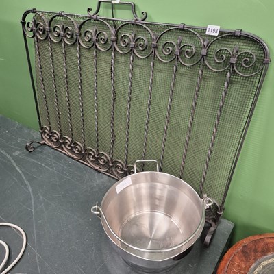 Lot 1198 - A firgaurd and a jam pan