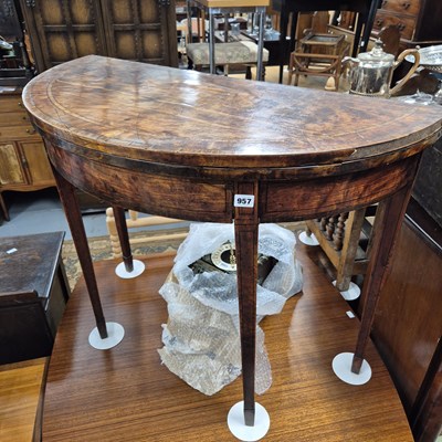 Lot 957 - A georgian fold over table