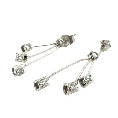 Lot 2 - An 18ct white gold bespoke-made diamond set...