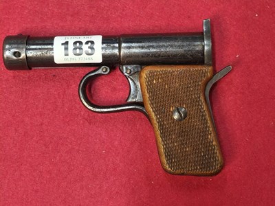Lot 183 - Airgun.- A Tell model II air pistol.