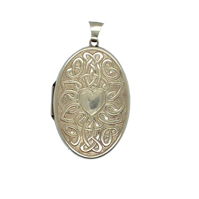 Lot 30 - A 9ct hallmarked gold oval portrait locket...