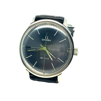 Lot 40 - An Omega deville, mid size wrist watch with...