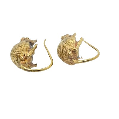 Lot 53 - A whimsical pair of earrings in the form of...