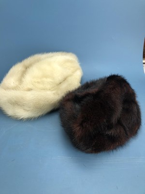Lot 136 - A collection of fur hats, stoles, scarves, etc.