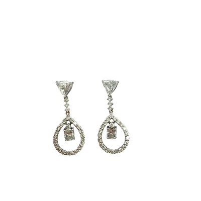 Lot 44 - Pair of 18ct white gold hallmarked,...