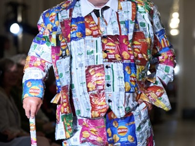 Lot 123 - Salty swagger The ensemble consists of a full...