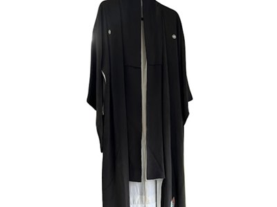 Lot 127 - A hand made Japanese style kimono, Size M...