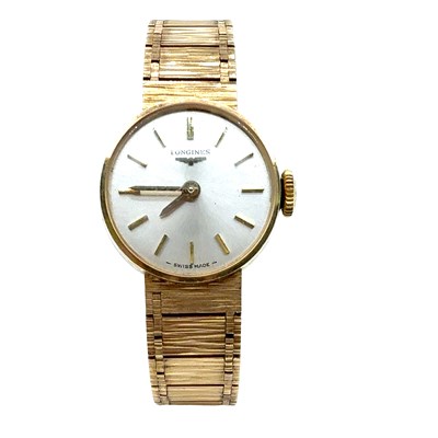 Lot 48 - Longines. A 9ct hallmarked gold ladies...