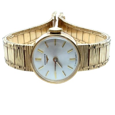 Lot 48 - Longines. A 9ct hallmarked gold ladies...