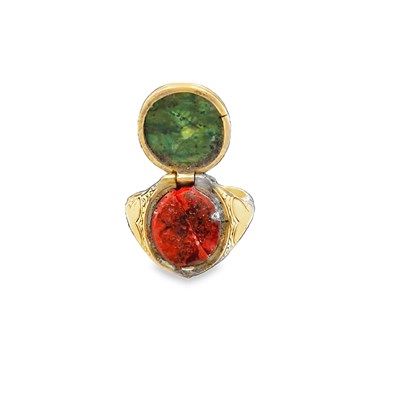 Lot 68 - An antique intaglio set signet ring with...