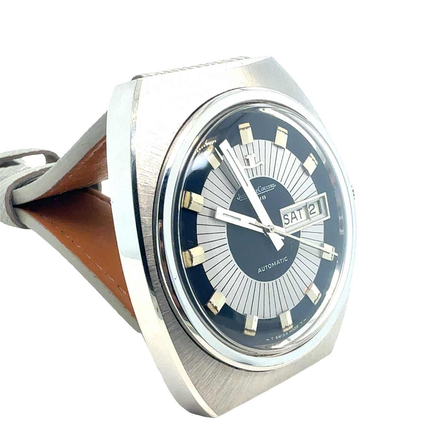 Lot 74 - A Jaeger-LeCoultre Club Ref. EO300505. 38mm...