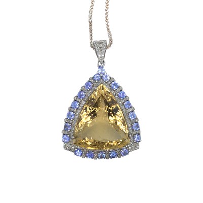 Lot 1021 - Large silver pendant set with triangle-cut...