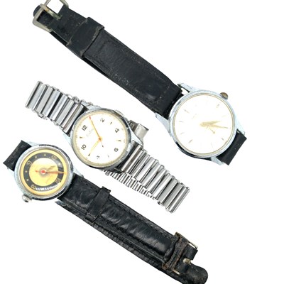 Lot 1066 - A group of three vintage wristwatches...