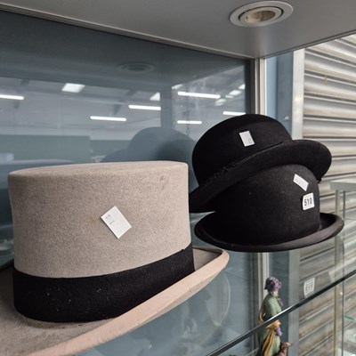 Lot 510 - An Alkit grey top hat, internal measurements...