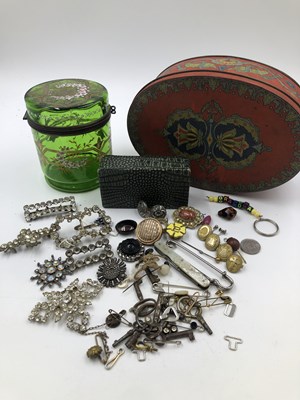 Lot 1105 - An Art Nouveau box containing various antique...