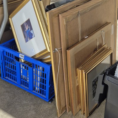 Lot 1680 - A mixed group of decorative prints,...