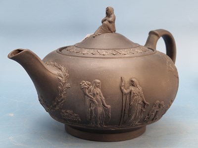 Lot 1258 - An early 20th century Wedgwood black basalt...