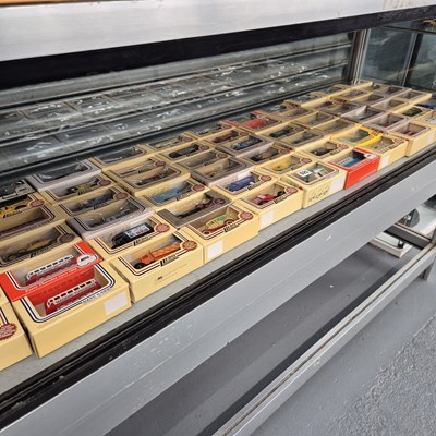 Lot 525 - A collection of boxed Lledo and Days Gone die...