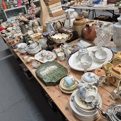 Lot 574 - Japanese eggshell tea wares, three Capodimonte...