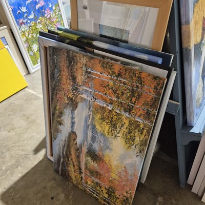 Lot 1858 - A collective group of new large unfrsmed...