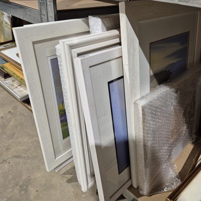 Lot 1911 - A collective group of new gallery artworks,...