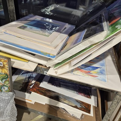 Lot 1921 - An extensive collective group of new gallery...