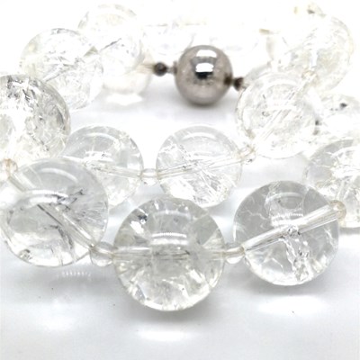 Lot 1117 - A Kristina Charrington rock crystal necklace....