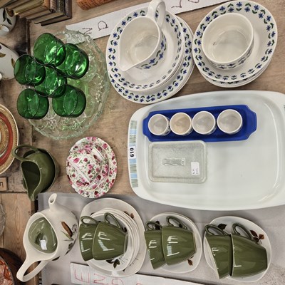 Lot 610 - Midwinter tea and Roselle pattern wares, green...