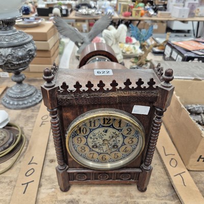 Lot 622 - Three various mantle clocks
