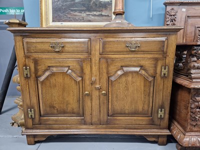 Lot 65 - A small bespoke oak dresser
