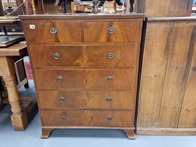 Lot 138 - A mahogany chest of 2 short and 4 long drawers