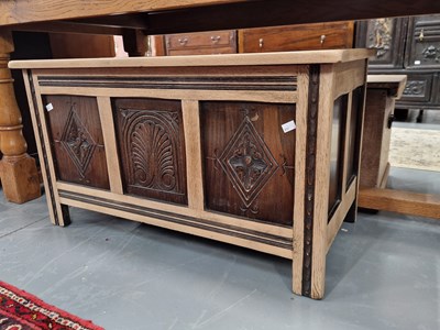 Lot 145 - An oak coffer / blanket box