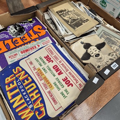 Lot 707 - Showtime fliers and posters, big band and...